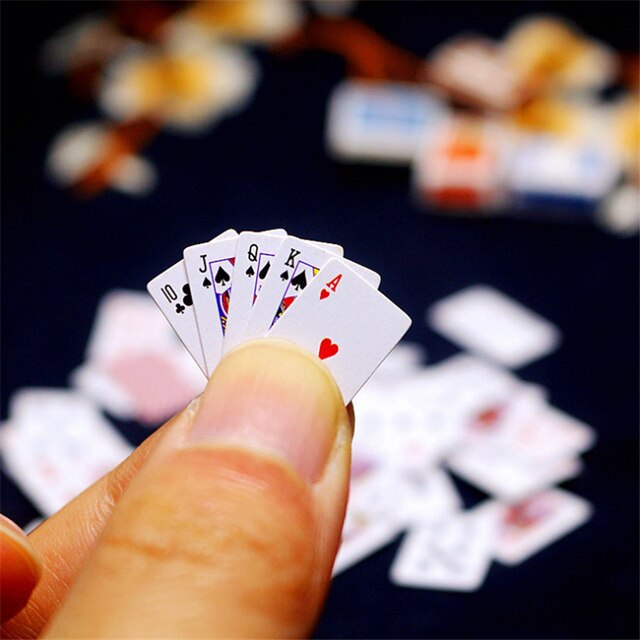 Mini zestaw kart do gry w pokera - zabawne modele Poler, miniaturowe gry, akcesoria do 1:12 domków dla lalek - Wianko - 3