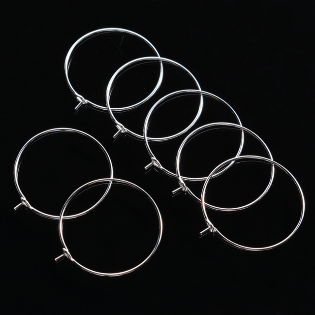 Srebrne metalowe kolczyki z zawieszką w kształcie pierścionków - Wianko - 2