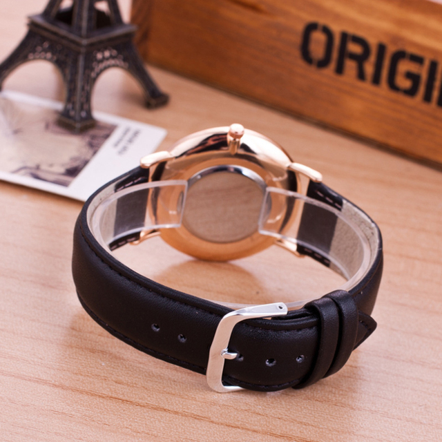 Męski zegarek kwarcowy z cienkim, minimalistycznym designem i skórzanym paskiem - Wianko - 4