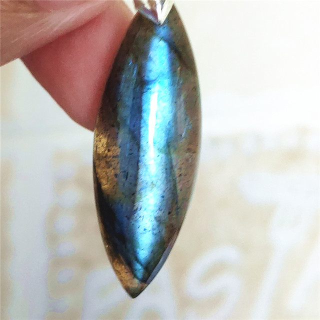 Niebieski wisiorek z oryginalnym, naturalnym kamieniem labradorytu Rainbow dla kobiet i mężczyzn - Wianko - 92