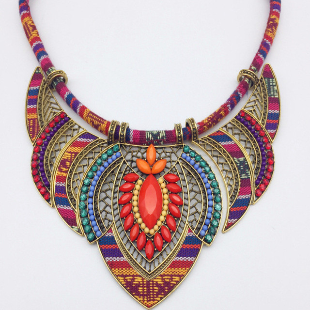 Duży choker w stylu vintage z wisiorkiem i naszyjnikiem boho, etniczna biżuteria tribal w kolorze pomarańczowym - Wianko - 2