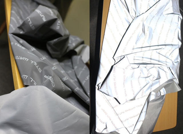 Tytuł produktu: Tkanina projektanta trencz w jasnym, odblaskowym srebrnym kolorze - Wianko - 3