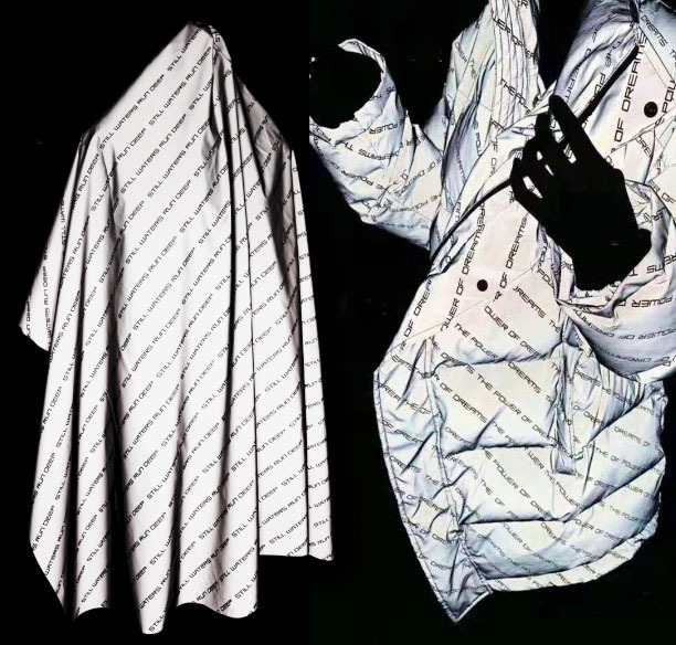Tytuł produktu: Tkanina projektanta trencz w jasnym, odblaskowym srebrnym kolorze - Wianko - 1