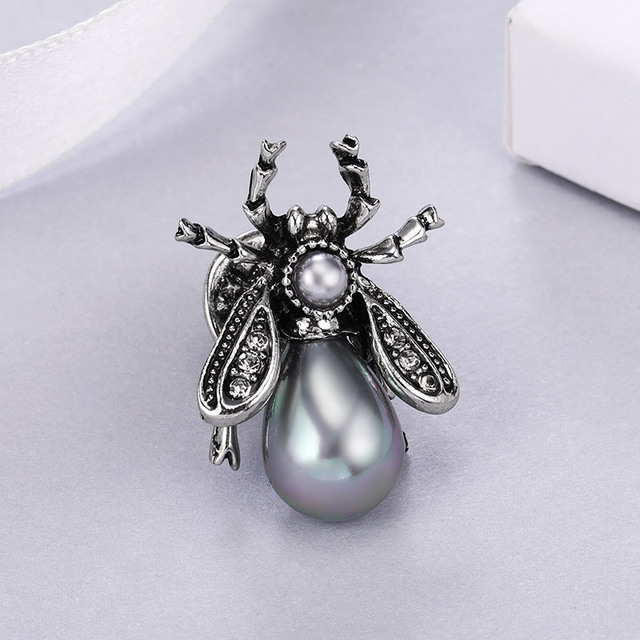 Broszka vintage z perłami i kryształami w kształcie owada - Wianko - 10