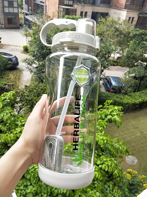 Hurtownia Herbalife Nutrition Sport - Bidon 2L 1000ml - Przenośna butelka wody plastikowa na rower, wspinaczkę, piknik i camping - Wianko - 8