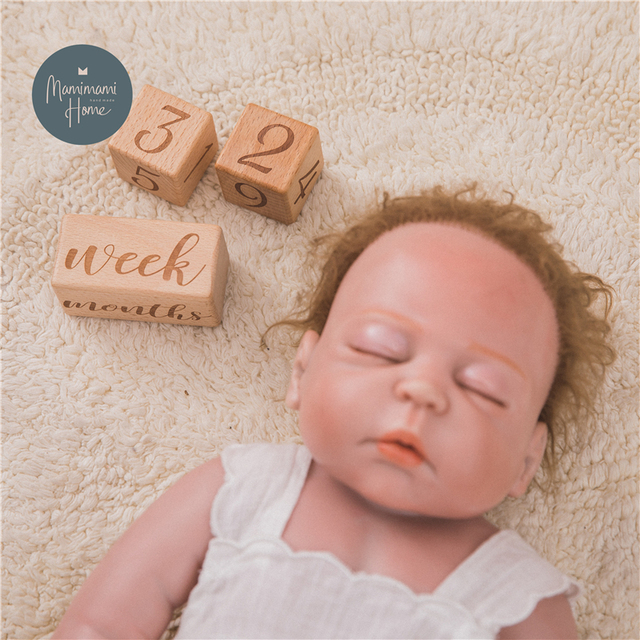 Karta pamiątkowa Kamienie milowe niemowlaka - drewniany gryzak dla fotografii noworodków - Wianko - 13