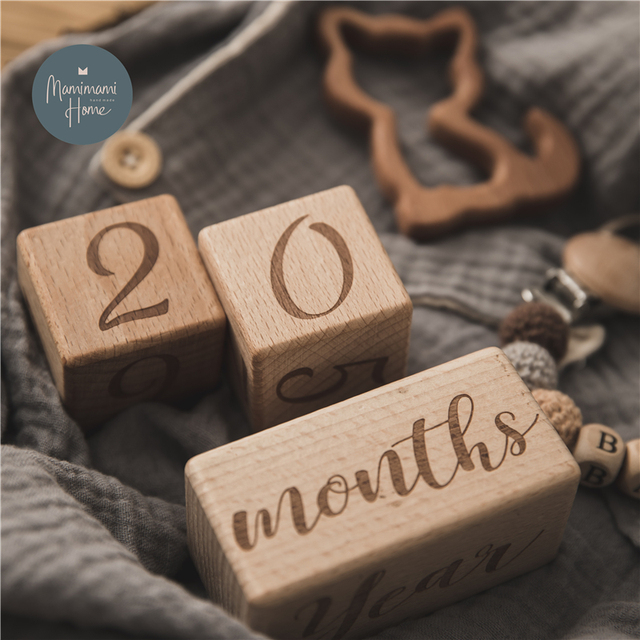 Karta pamiątkowa Kamienie milowe niemowlaka - drewniany gryzak dla fotografii noworodków - Wianko - 7