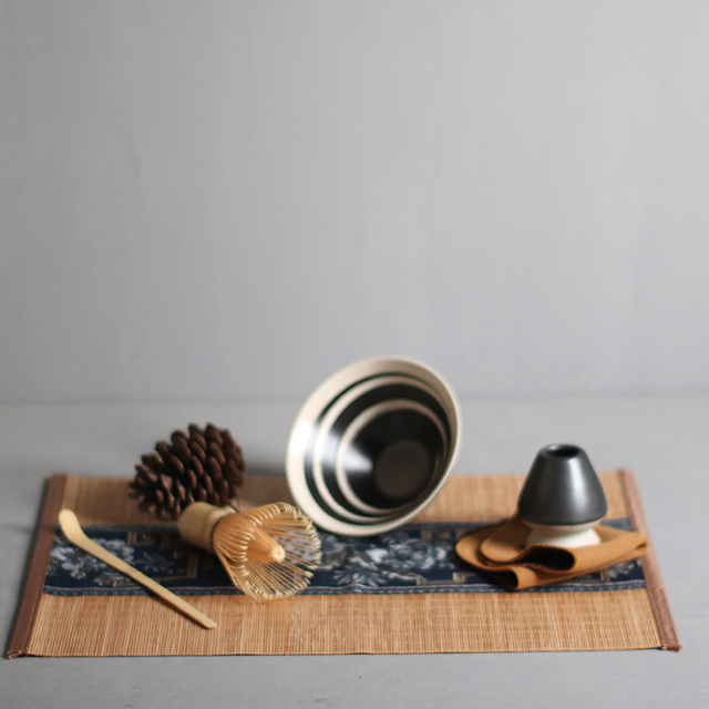 Zestaw tradycyjnych naczyń do herbaty: matcha trzepaczka, scoop bamboo, ceramiczna miska do ubijania matcha, japoński uchwyt - 4-7 sztuk/zestaw - Wianko - 3