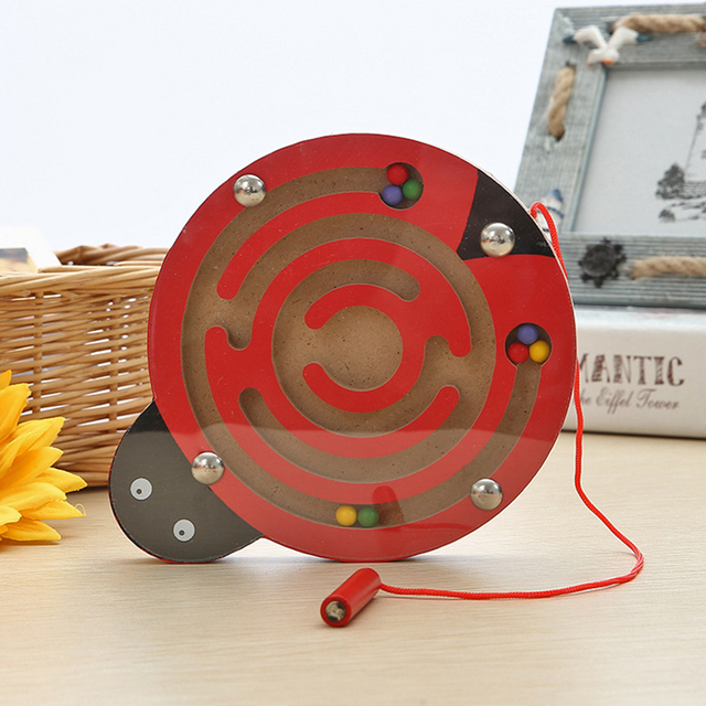 Drewniane zabawki Montessori - mobilny labirynt magnetyczny dla dzieci 0-12 miesięcy - Wianko - 16