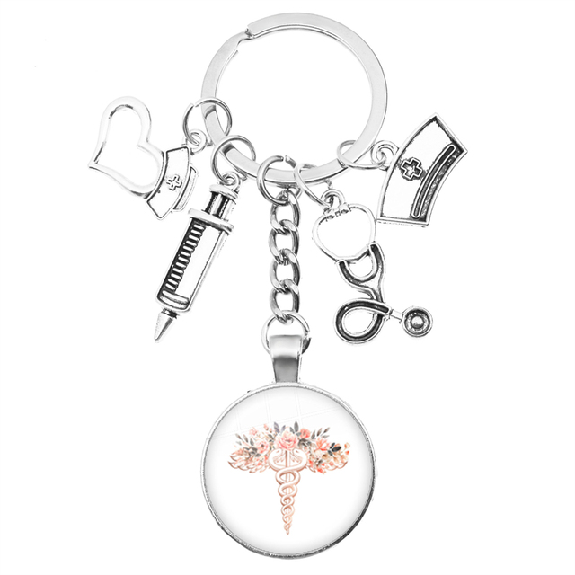 Breloczek na klucze z motywem kreatywnej pielęgniarki: strzykawka, stetoskop, kopułka + wisiorek klucza z obrączką - prezent dla pielęgniarek i lekarzy - Wianko - 3