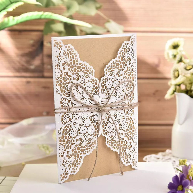 10 zestawów zaproszeń i kartek z rustykalnym papierem, wykrojonymi laserowo koronkami i sznurkiem - idealne na ślub i zaręczyny - Wianko - 5