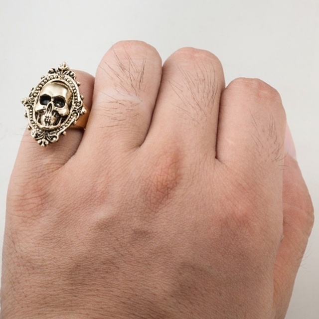 Vintage pierścień z koronką w stylu punk zczaszką dla mężczyzn - biżuteria o osobowości i kreatywnym designie - Wianko - 3