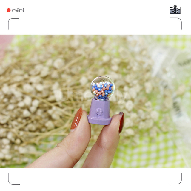 Kawaii Miniaturowy Domek dla Lalek z Mini Automatem do Cukierków - Zabawka do Udawania Gry w Kuchnię Barbie dla Dziewczynek - Wianko - 3