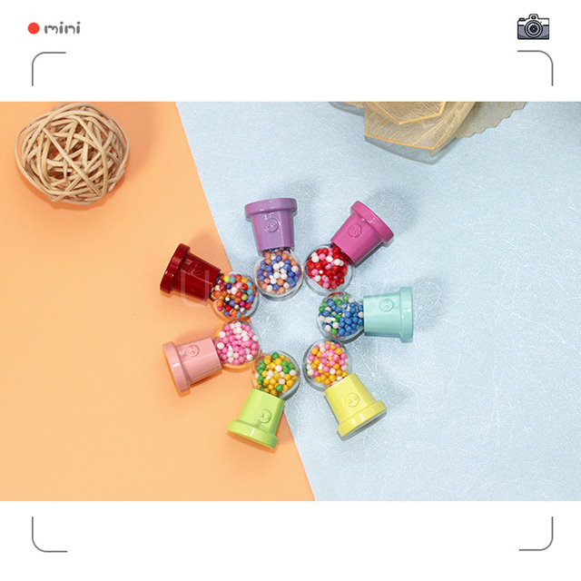Kawaii Miniaturowy Domek dla Lalek z Mini Automatem do Cukierków - Zabawka do Udawania Gry w Kuchnię Barbie dla Dziewczynek - Wianko - 4