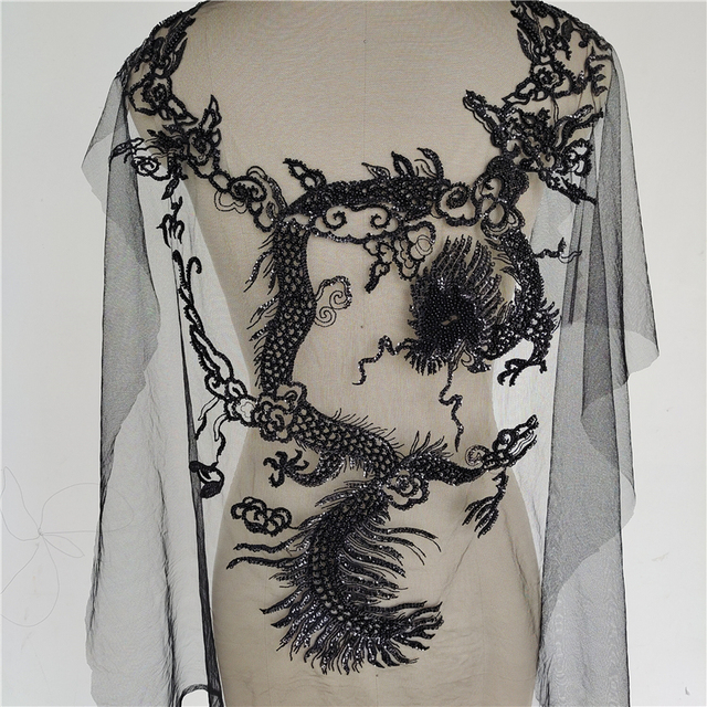 Czarna siatka haftowane frezowanie z cekinami Xiangyun smok na plecy sukienki koronki aplikacja z tkaniny (55*42CM) - Wianko - 14