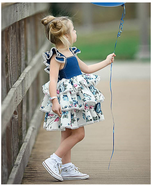Sukienka dziewczęca z koronkowymi rękawami i wzorem drukowanym na materiale - Wianko - 4