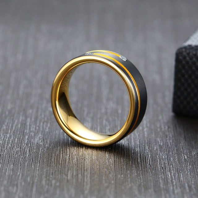 Męska czarna stal szczotkowana pierścionek z cyrkonem 8mm z inkrustowaną złotą rowkowaną linią - modna biżuteria ślubna - Wianko - 6