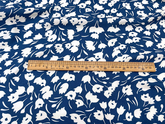 Ręcznie robiona tkanina na sukienkę haute couture z niebieskim kwiatowym wzorem, made in Europe and America - Wianko - 3