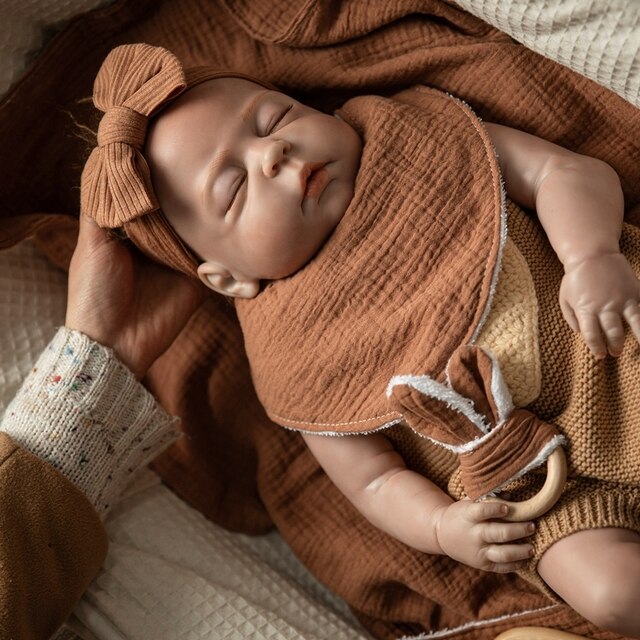 Zestaw 5 dwustronnych pieluszek bawełnianych z ręcznikiem ślinowym z drewnianą zabawką dla noworodka - Wianko - 14