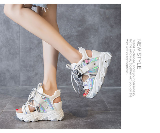 Wakacyjne sandały damskie na koturnie 9 cm - nowa kolekcja platformowych projektantów 2021 - Wianko - 20