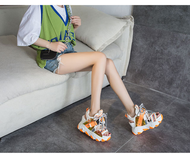 Wakacyjne sandały damskie na koturnie 9 cm - nowa kolekcja platformowych projektantów 2021 - Wianko - 17