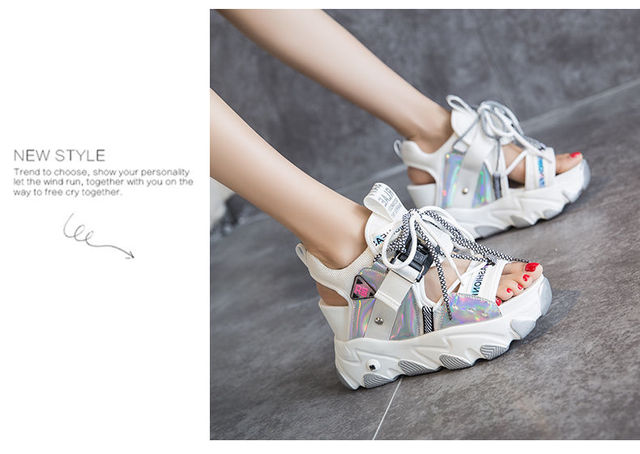 Wakacyjne sandały damskie na koturnie 9 cm - nowa kolekcja platformowych projektantów 2021 - Wianko - 21
