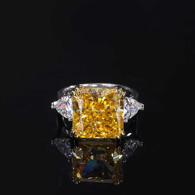Pierścionek zielono-żółty z wysokiej jakości węglowego diamentu Luomansi 13*13MM, wykonany ze 100% srebra - Wianko - 2