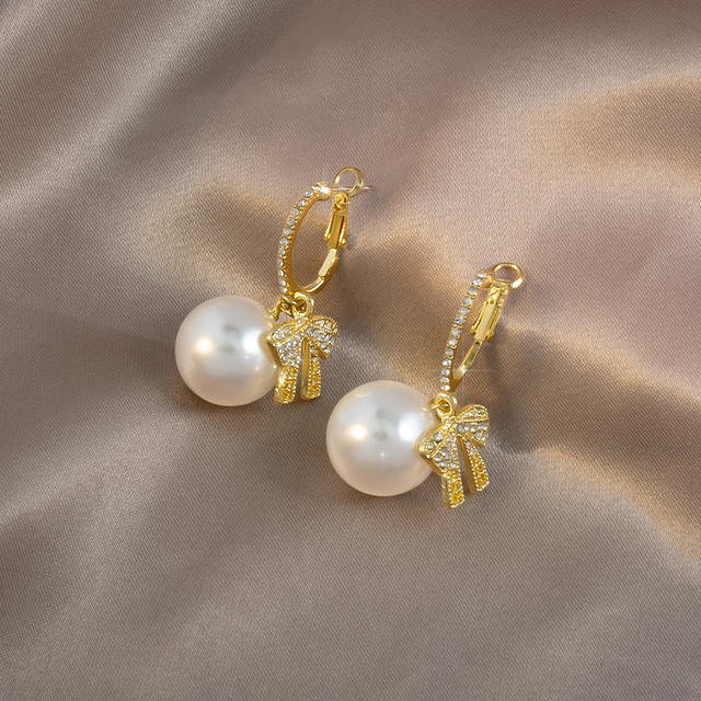 Nowe duże perły damskie kolczyki geometria kryształ złoty kolor dynda spadek Earing dla kobiety koreański styl moda biżuteria - Wianko - 18