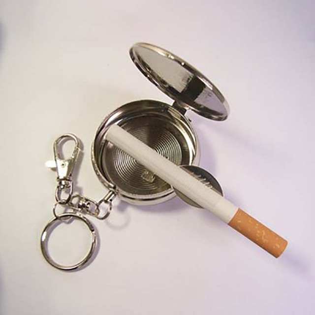 Mini popielniczka papierosowa ze stali nierdzewnej z breloczkiem - srebrny, przenośna, zaokrąglony kształt - Wianko - 7