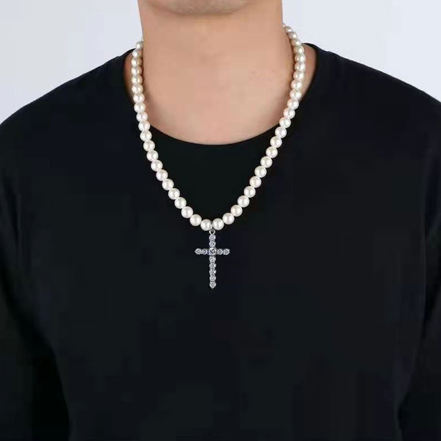 Naszyjnik z wisiorkiem imitujący vintage perełki z krzyżem i kryształami - Wianko - 4