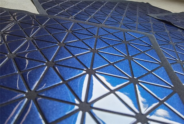Niebieski skórzany materiał PVC imitujący styl Miyake z trójkątnymi lustrowymi odblaskowymi łatkami do samodzielnego modelowania ozdób rzemieślniczych, toreb, ubrań - Wianko - 7