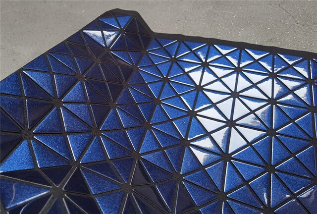 Niebieski skórzany materiał PVC imitujący styl Miyake z trójkątnymi lustrowymi odblaskowymi łatkami do samodzielnego modelowania ozdób rzemieślniczych, toreb, ubrań - Wianko - 4