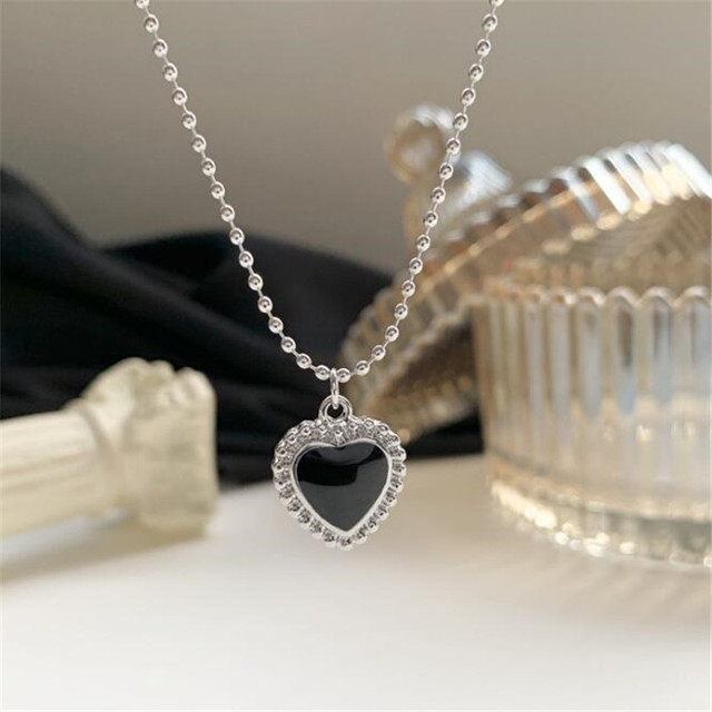 Biżuteryjny naszyjnik z sercem z czarnego kryształu w stylu koreańskim - Wianko - 5