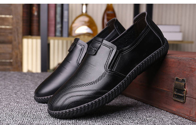 Męskie płaskie skórzane obuwie formalne w stylu Casual - komfortowe i nowoczesne - Wianko - 11