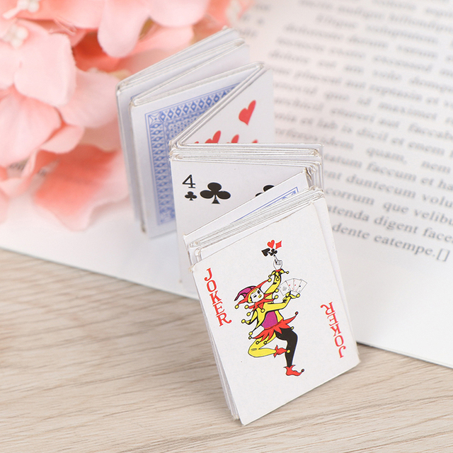 Przenośne Mini Karty do Gry Poker - Zestaw z Losowym Kolorem i Brelokiem, Mała Płyta, Prezent, 4 × 3cm - Wianko - 12