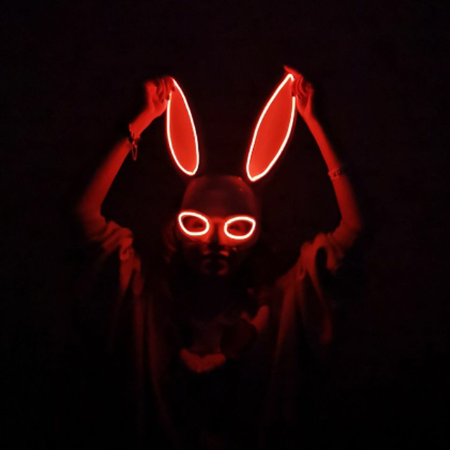 Podświetlana maska królika Bunny Mask Luminous LED - rekwizyt do Cosplay i imprez masquerade dla świecących kobiet - Wianko - 7