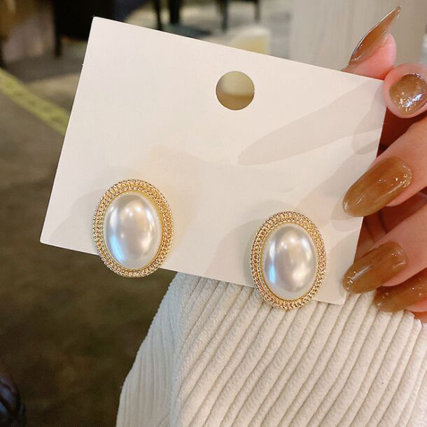 Klasyczne kolczyki z dużymi perłami w stylu vintage dla kobiet i dziewczyn (sztyft) - Wianko - 3