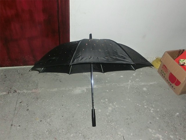 Dostawa parasola LED UV z funkcją latarki - 16%, dekoracyjny parasol oświetlany do zdjęć i występów na scenie - Wianko - 10