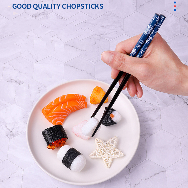 Japońskie pałeczki do jedzenia sushi z drewnianego materiału i etui wielokrotnego użytku - wysoka jakość i wytrzymałość - Wianko - 5