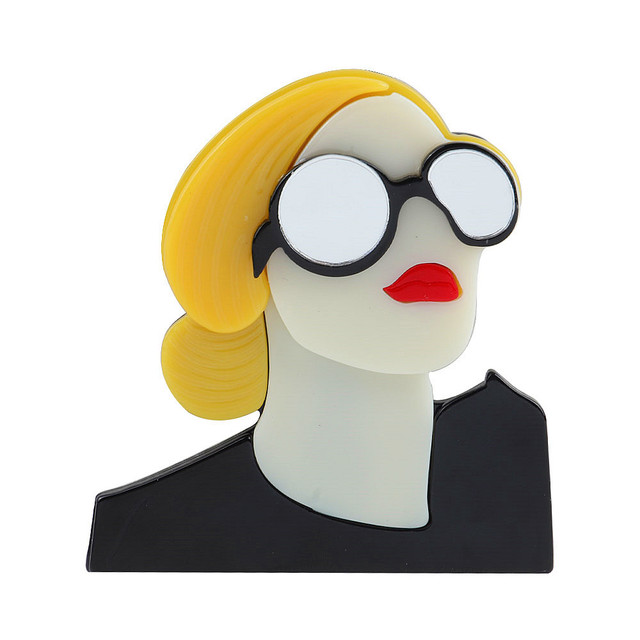 Duża broszka akrylowa z motywem Cartoona, idealna dla modnych kobiet w okularach - Wianko - 1