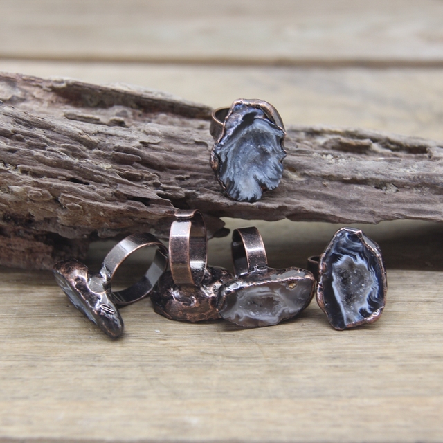 Pierścień z naturalnym agatem Druzy na antycznej miedzi - surowy kryształ kwarcowy Geode Drusy - biżuteria retro punkowa - Wianko - 5