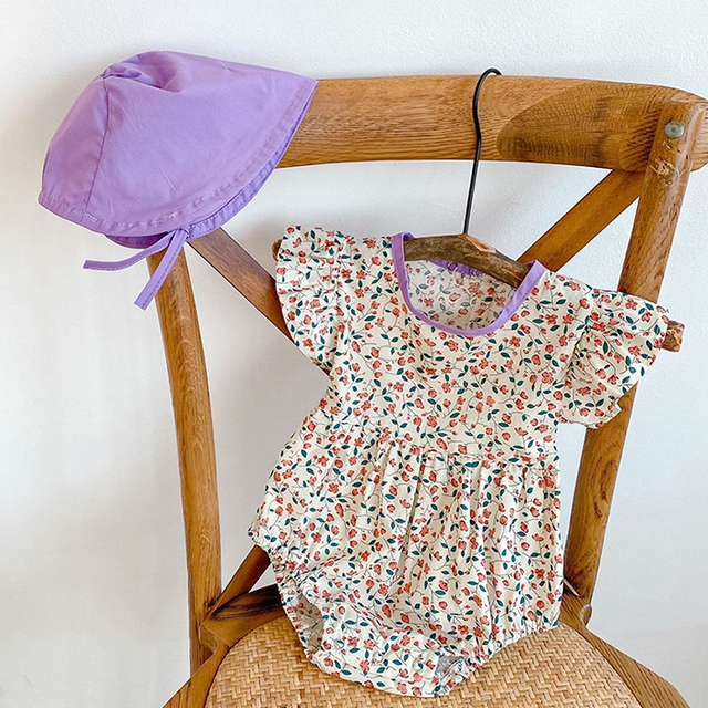 Kombinezon z bawełny dla niemowląt dziewczynek w kwiatowy wzór z latającymi rękawami i pasującym kapeluszem - Wianko - 7
