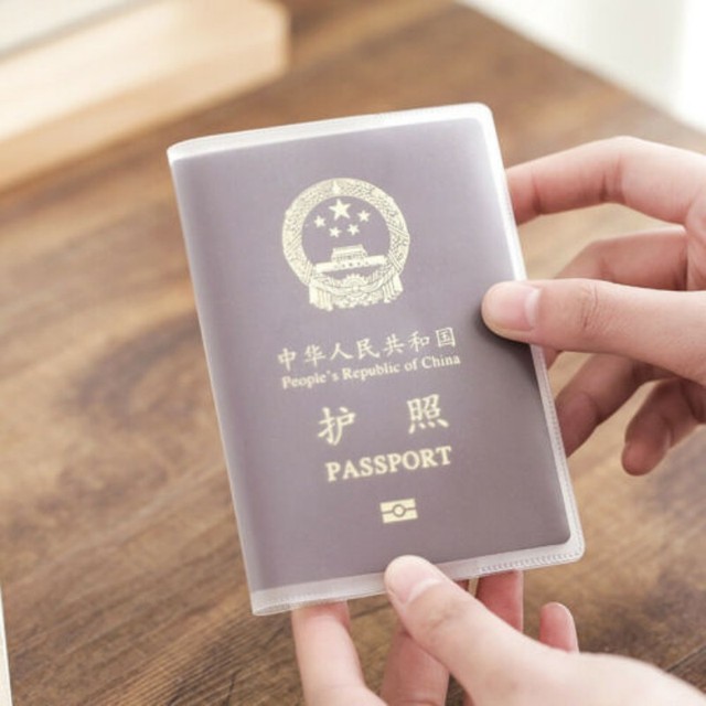 Elegancki, wodoodporny pokrowiec na paszport i portfel z przezroczystym okienkiem ID-PVC - Wianko - 7