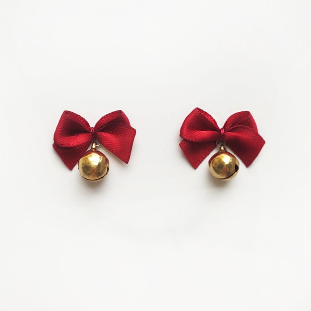 Kolczyki z cyrkonią w kształcie kokardy z drobnymi perłami - złote, czerwone, świąteczne dla kobiet - Wianko - 10
