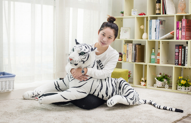 Realistyczna pluszowa zabawka - tygrys i leopard w rozmiarze od 30 do 120 cm, biała wersja - Wianko - 20