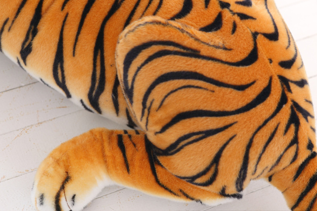 Realistyczna pluszowa zabawka - tygrys i leopard w rozmiarze od 30 do 120 cm, biała wersja - Wianko - 37