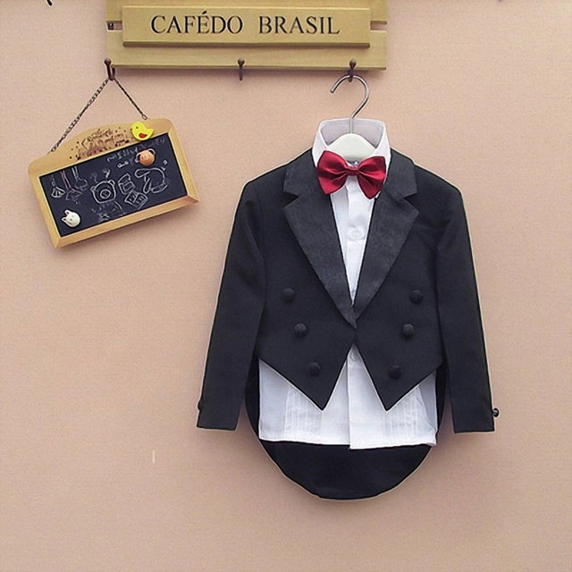 Garnitur Tuxedo dla chłopców - zestaw 5 sztuk, czarno-biały styl ślubny - Wianko - 1