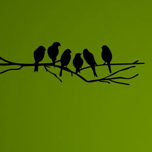 Naklejka ścienno-dekoracyjna: Czarne białe ptaki na drzewie - Wianko - 3