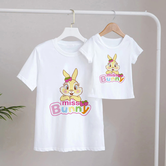 Koszulka graficzna Bambi i najlepsza przyjaciółka - moda streetwear dla rodzin z Disneyowską animacją (rękaw krótki) - Wianko - 3