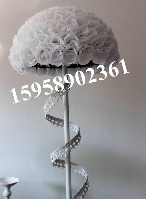 Sztuczne jedwabne całowanie kule z kwiatów ołowiu - 2 sztuki, 50 cm - biała, do dekoracji ślubnych i stołu - Wianko - 5